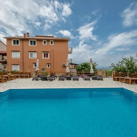 In With Seaview, Terrace, Air Condition, Wifi