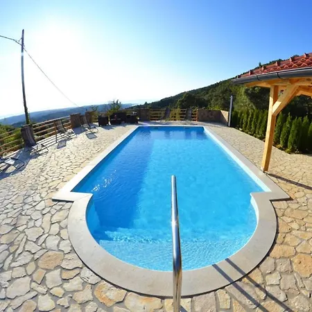 Appartement In With Seaview, Terrace, Air Condition, Wifi Mundanije