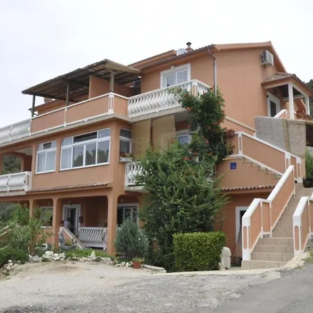 In With Seaview, Terrace, Air Condition, Wifi Appartamento Mundanije