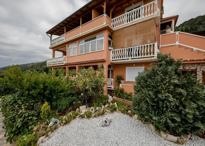 In With Seaview, Terrace, Air Condition, Wifi