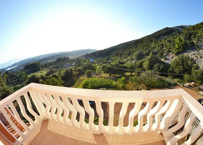 In With Seaview, Terrace, Air Condition, Wifi