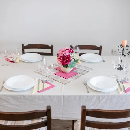 In With Seaview, Terrace, Air Condition, Wifi