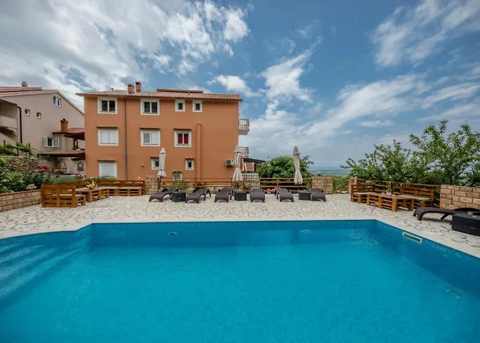 In With Seaview, Terrace, Air Condition, Wifi